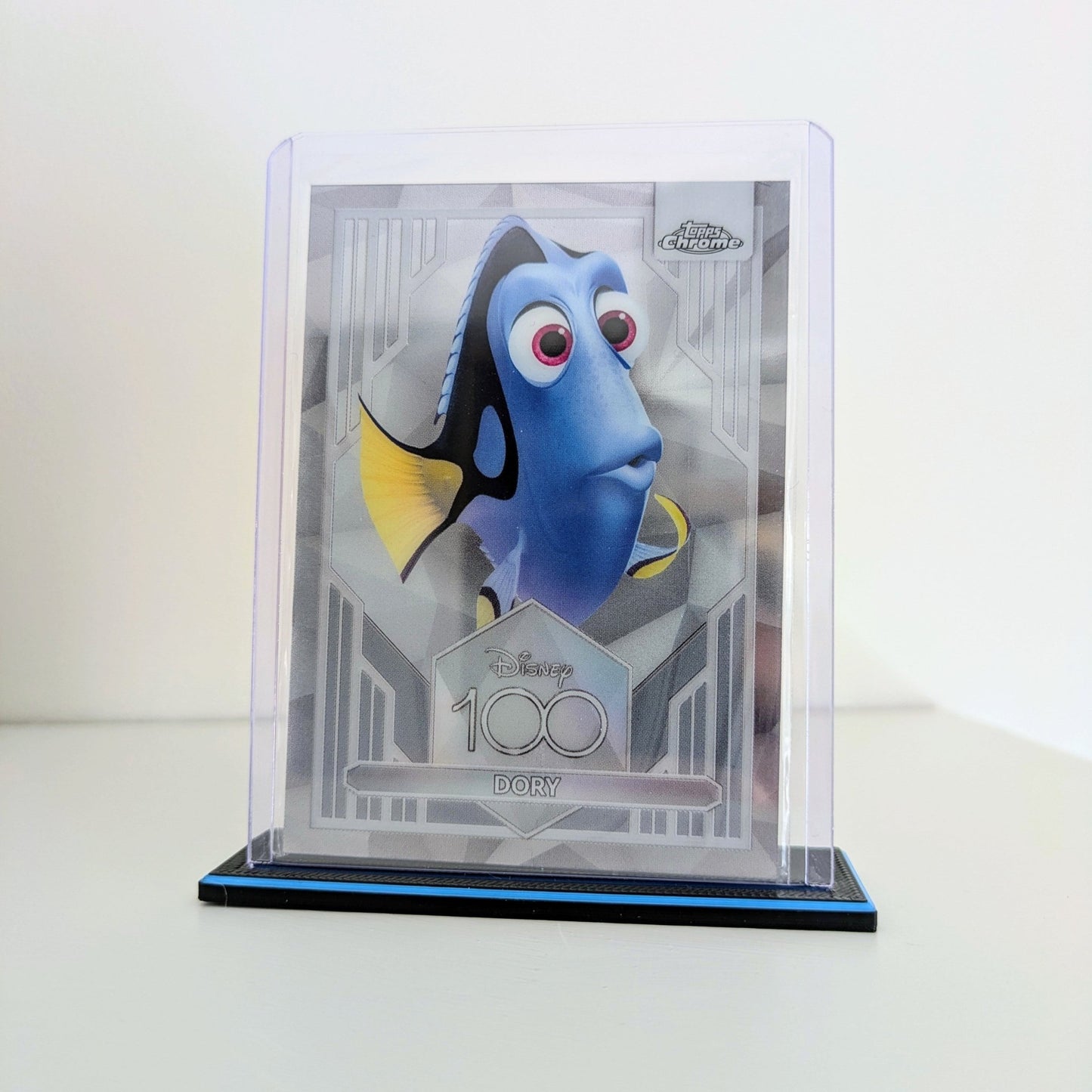 Toploader Stand for Trading Cards