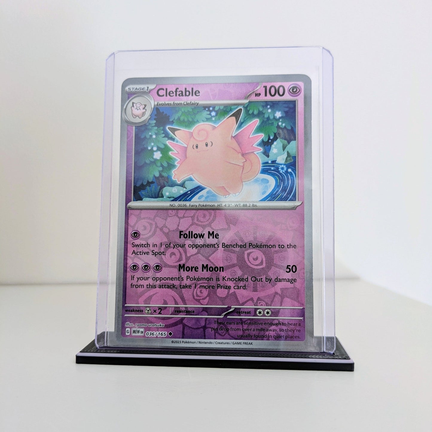 Toploader Stand for Trading Cards